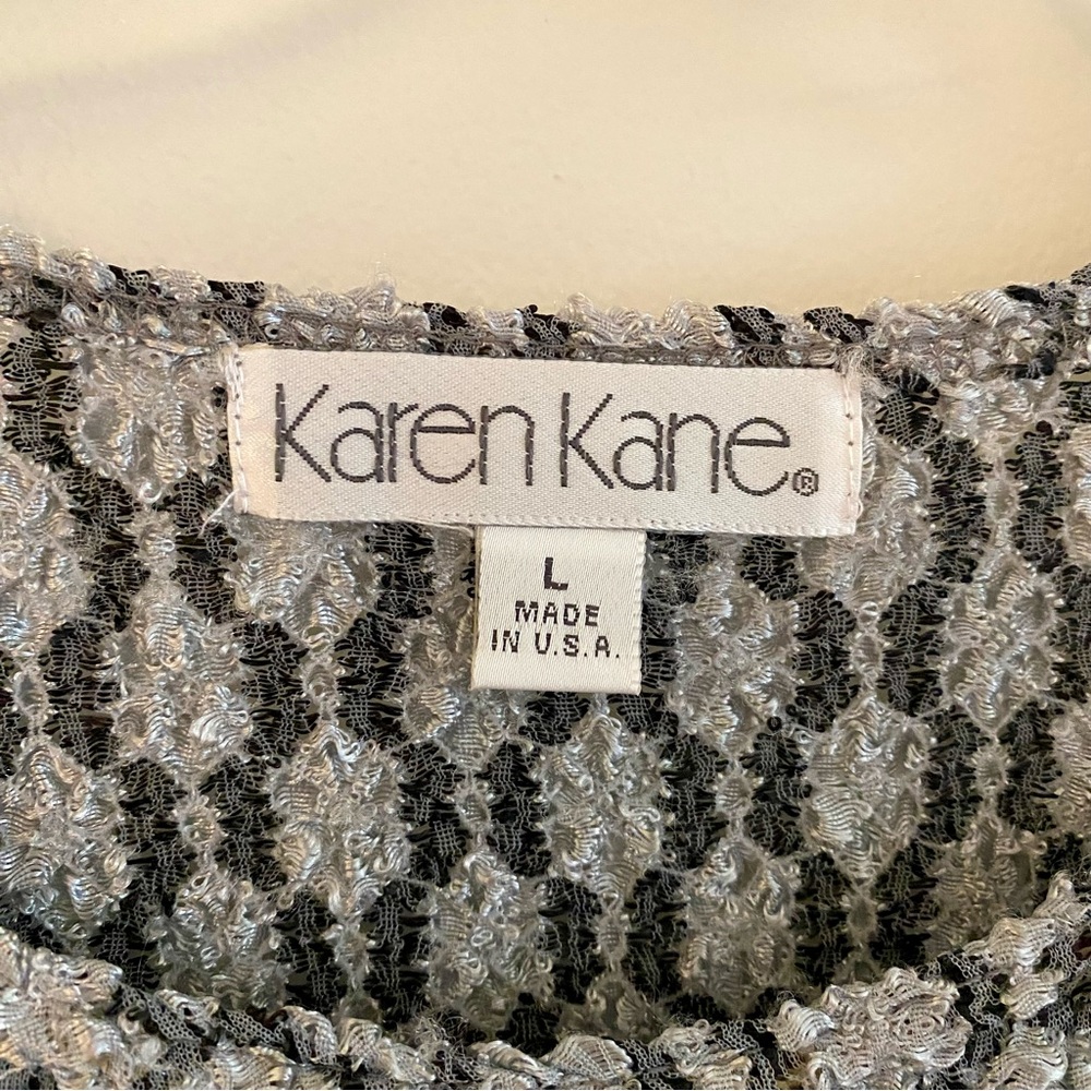 Karen Kane silver/gray top with short sleeve- size L. - Picture 2 of 4